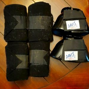 Polo wraps and bell boots